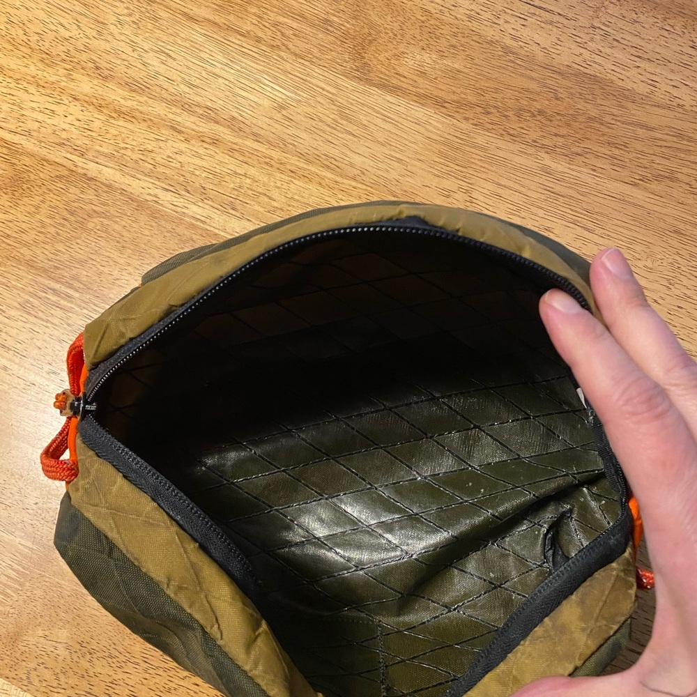 LL Bean accessories/toiletries bag. Good used condition. - Picture 4 of 8